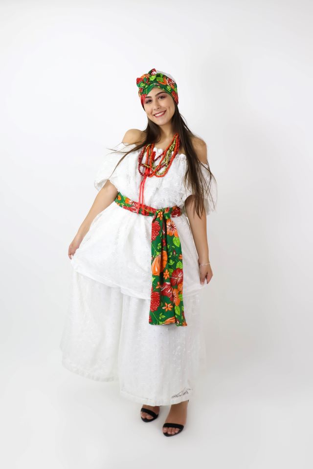 Baiana branca/verde/vermelha